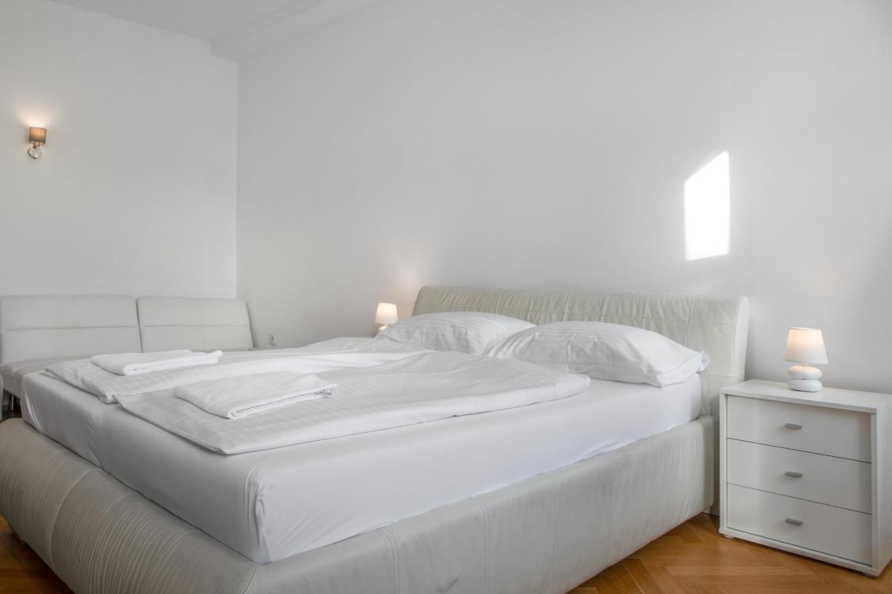 Superb 7Br Shared Apartment- Near Hauptbahnhof Wien Exterior foto
