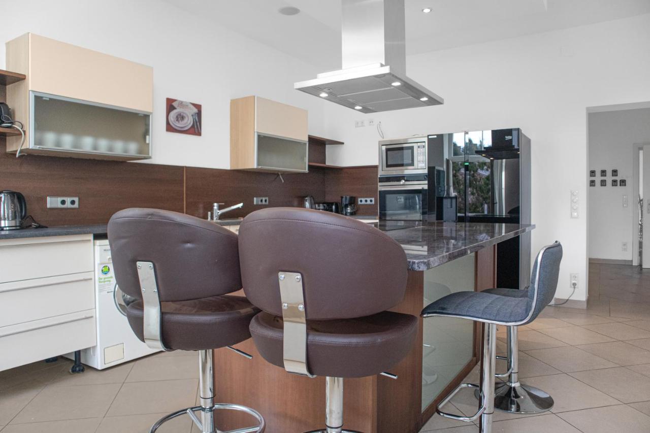 Superb 7Br Shared Apartment- Near Hauptbahnhof Wien Exterior foto